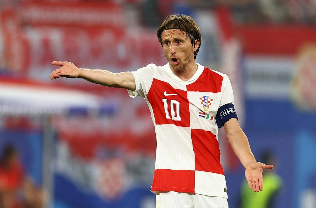 Luka Modric - Từ cậu bé tị nạn đến Quả bóng vàng thế giới Hành trình phi thường của một ngôi sao bóng đá